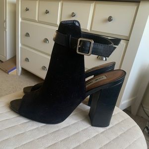 Steve Madden Peep Toe Chunky Heels in Black
